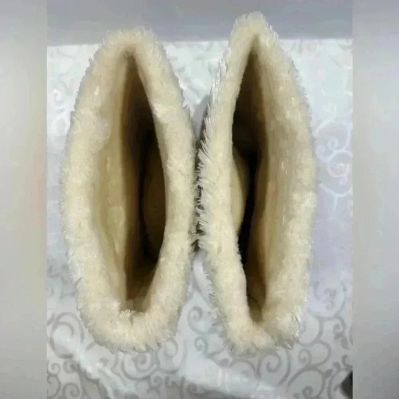 NIB!Calvin Klein Keona suede Wood heel lace up boot size 9 - Picture 9 of 12